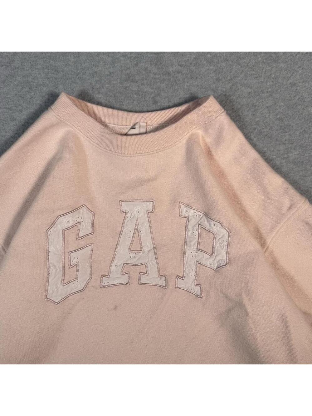 Y2K pink gap spellout crewneck